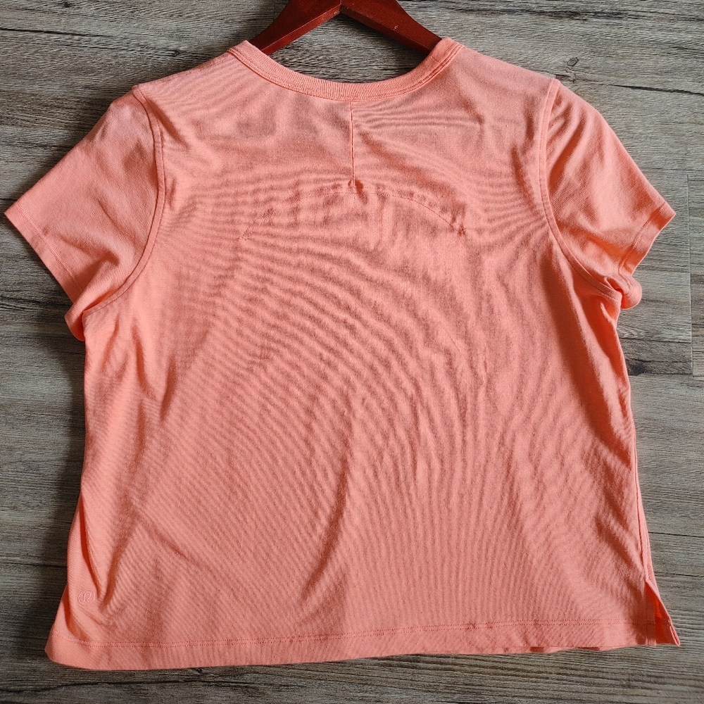 Lululemon classic fit cotton blend tee